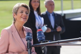 Karin Keller-Sutter a plaidé en Slovénie pour une réforme rapide du système Schengen/Dublin.